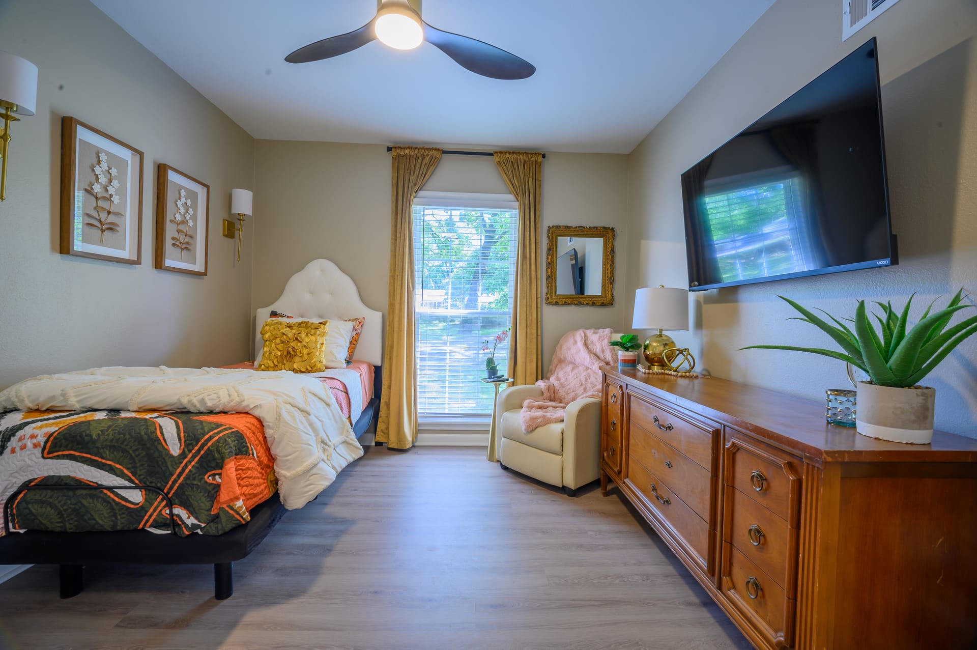 Private senior living suite at Legacy Blooms boutique care home in Little Rock AR