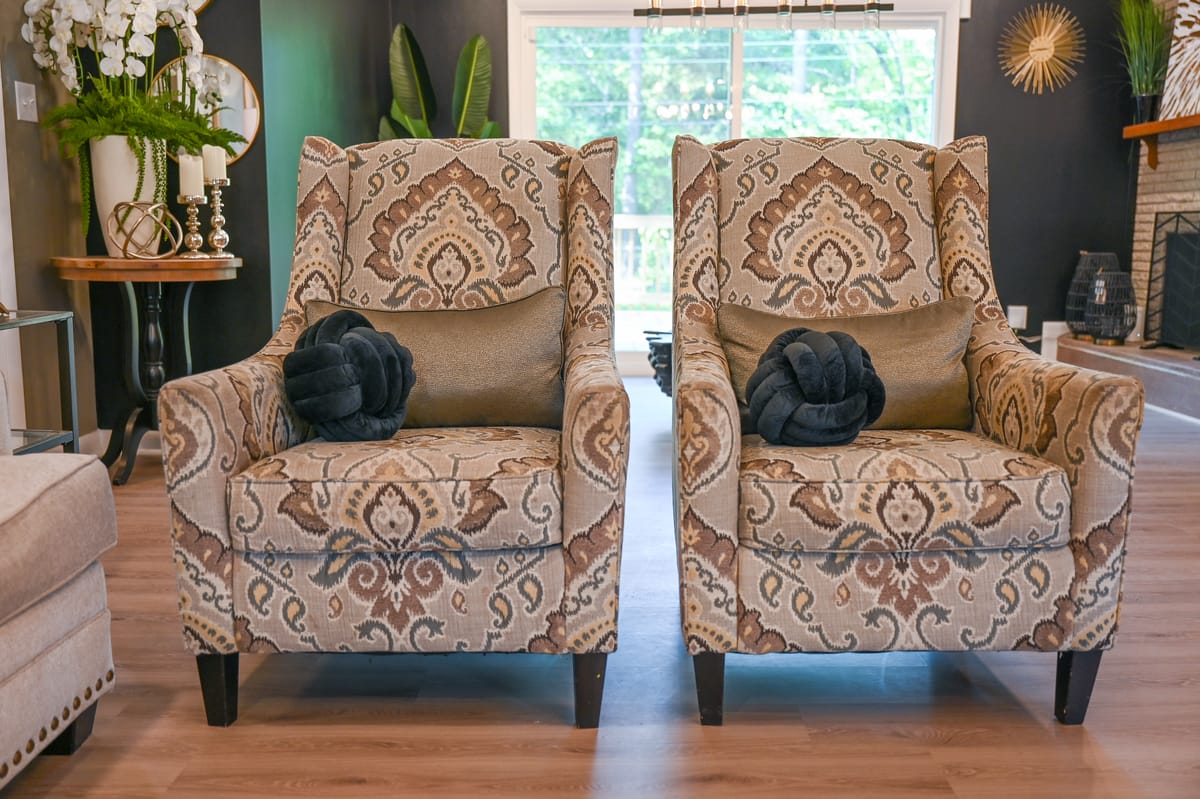 Shared gathering space for seniors at Legacy Blooms residential home